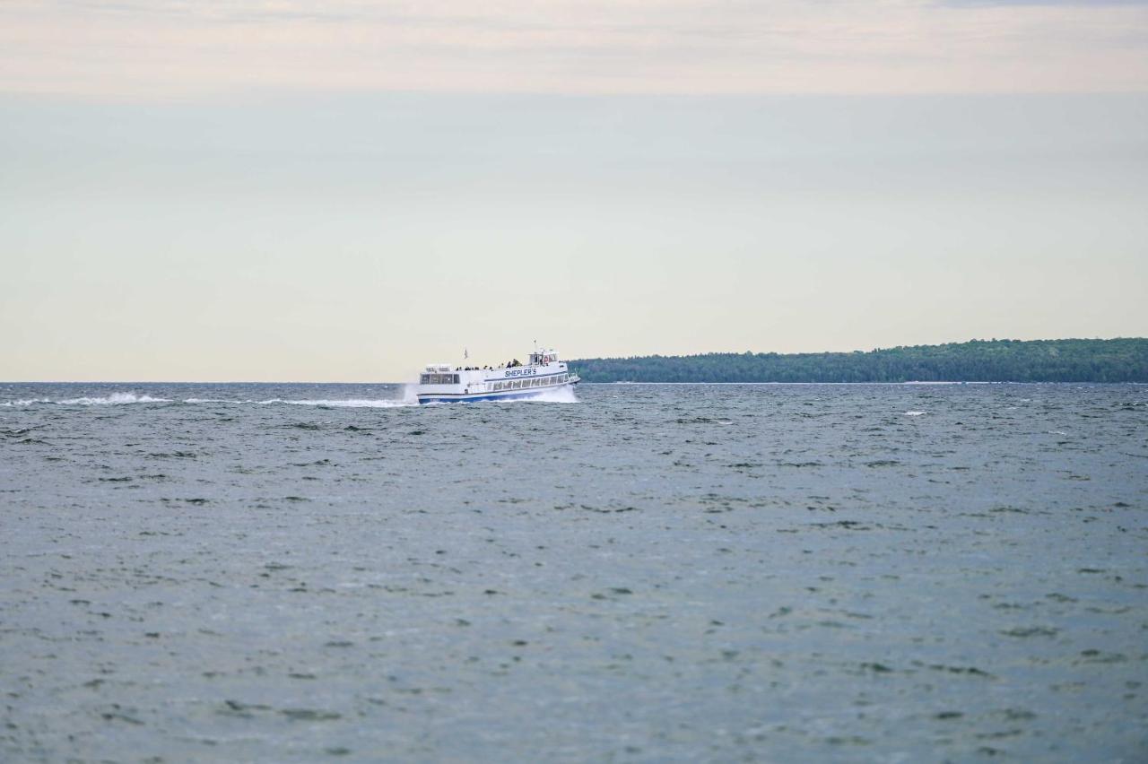 Walkable St Ignace Condo With Lake Huron Views Saint Ignace Exterior photo